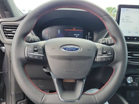 Used 2023 Ford Escape ST-Line w/ Tech Pack #1 FWD image 18