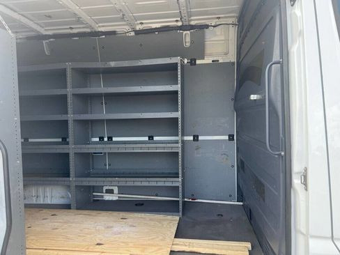 Used 2012 Freightliner Sprinter 2500 image 9