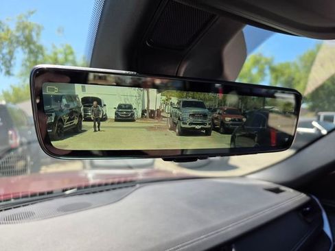 New 2026 Jeep Grand Cherokee Limited w/ Luxury Tech Group II image 28