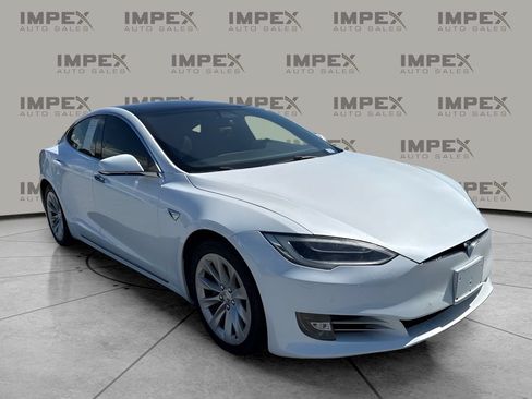 Used 2017 Tesla Model S 75 RWD image 4