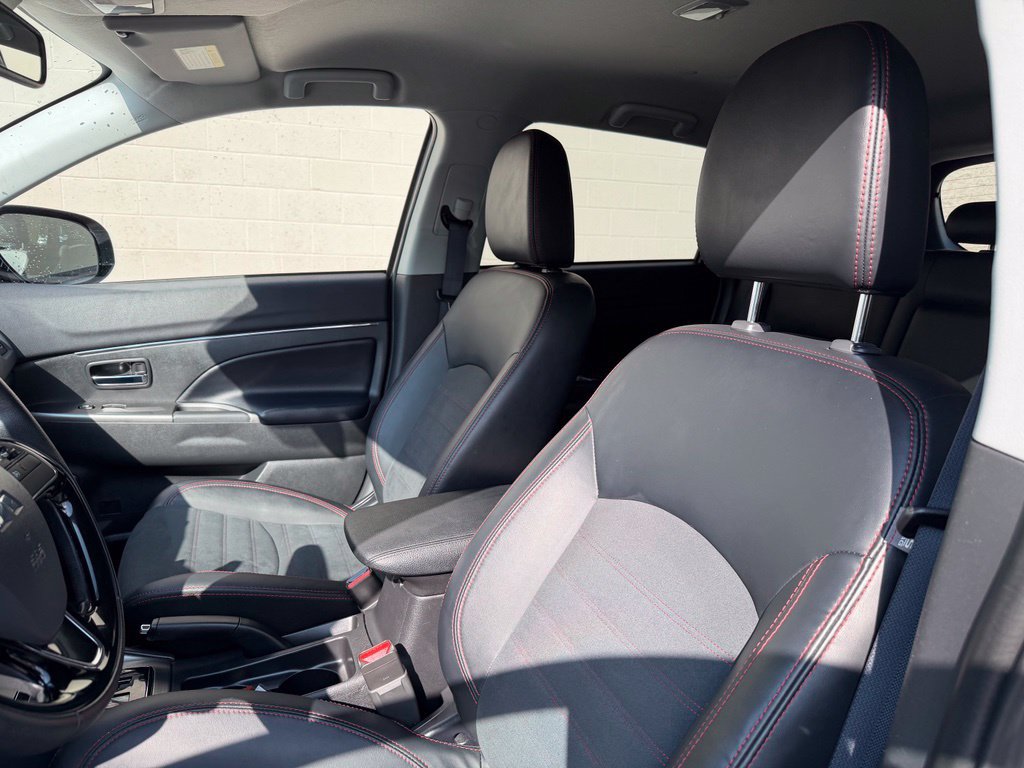 Used 2025 Mitsubishi Outlander Sport SE AWD/4WD image 21