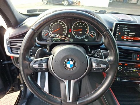 Used 2018 BMW X6 M image 19