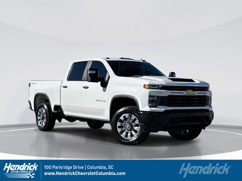 Used 2026 Chevrolet Silverado 2500 Custom w/ Custom Value Package image 1