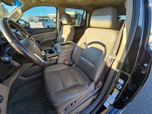 Used 2019 GMC Yukon SLT w/ Open Road Package AWD/4WD image 16