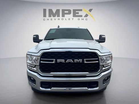 Used 2024 RAM 2500 Big Horn AWD/4WD image 9