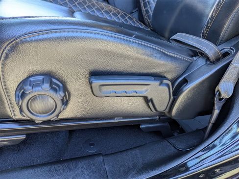 Used 2021 Jeep Wrangler Unlimited Sahara image 29