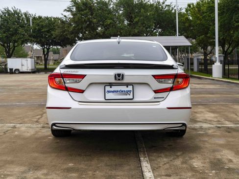 Used 2021 Honda Accord EX image 8