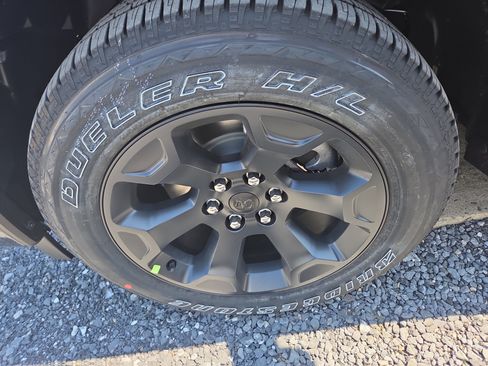 New 2026 RAM 1500 Express AWD/4WD image 26
