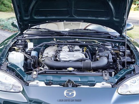 Used 2001 MAZDA MX-5 Miata RWD image 23