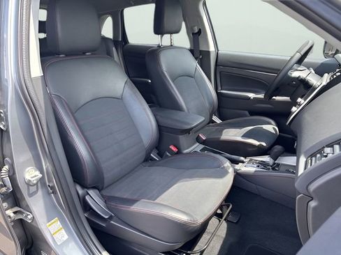 Used 2024 Mitsubishi Outlander Sport SE AWD/4WD image 12