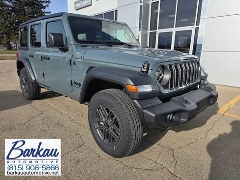 Used 2025 Jeep Wrangler Unlimited Sport AWD/4WD image 1
