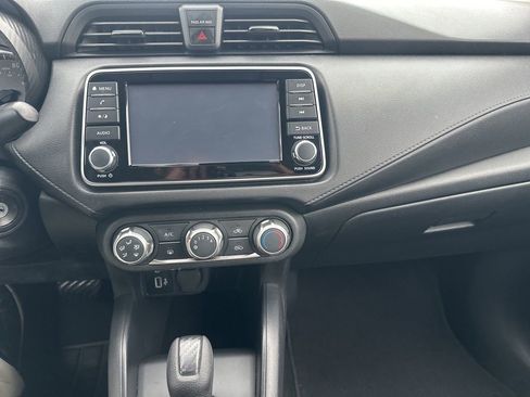 Used 2023 Nissan Versa S w/ Trunk Package image 14