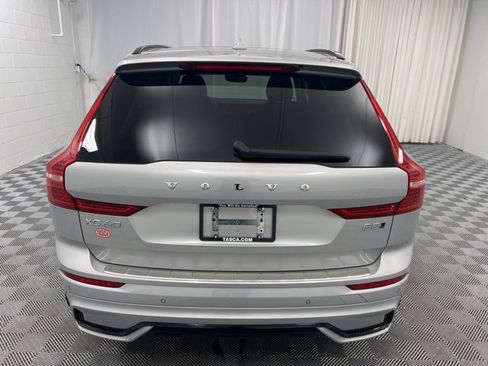 Used 2023 Volvo XC60 B5 Plus w/ Climate Package image 7