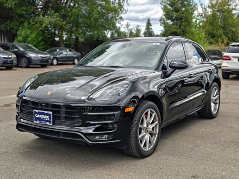 Used 2017 Porsche Macan Turbo AWD/4WD image 3