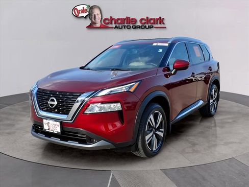 Used 2023 Nissan Rogue SL w/ SL Premium Package image 1