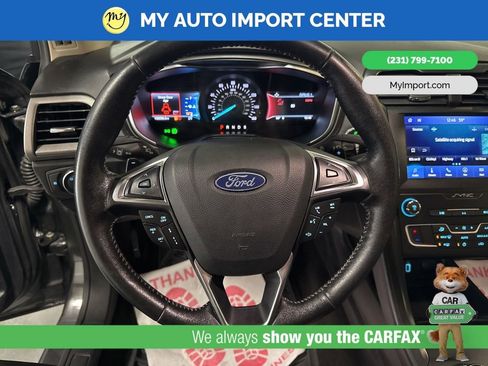 Used 2019 Ford Fusion SE w/ Equipment Group 151A image 14
