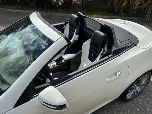 Used 2020 Mercedes-Benz SLC 300 image 18