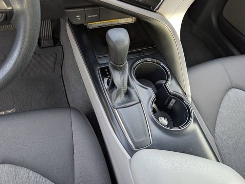 Used 2018 Toyota Camry LE w/ Audio Package image 12
