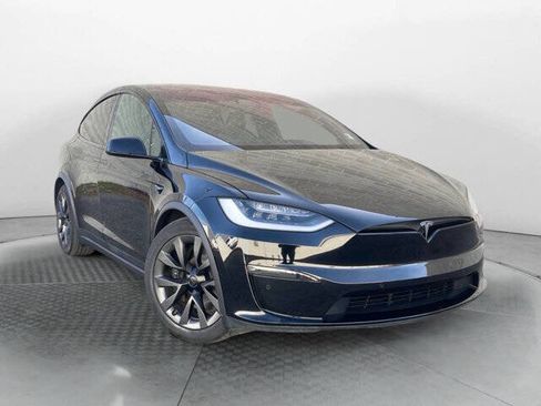 Used 2023 Tesla Model X Plaid image 9