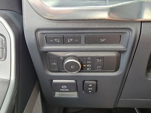 Used 2022 Ford F150 Lariat AWD/4WD image 14