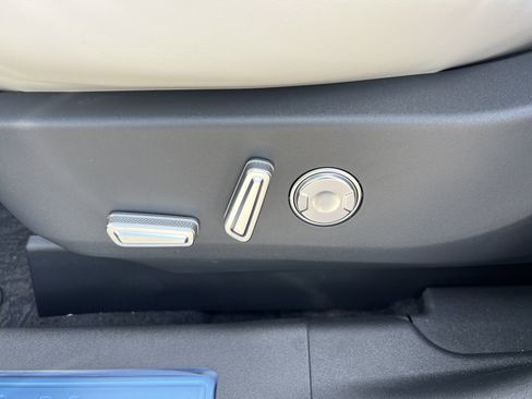 New 2026 Lincoln Nautilus Reserve image 20