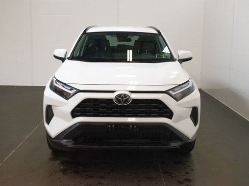 Used 2024 Toyota RAV4 XLE AWD/4WD image 2