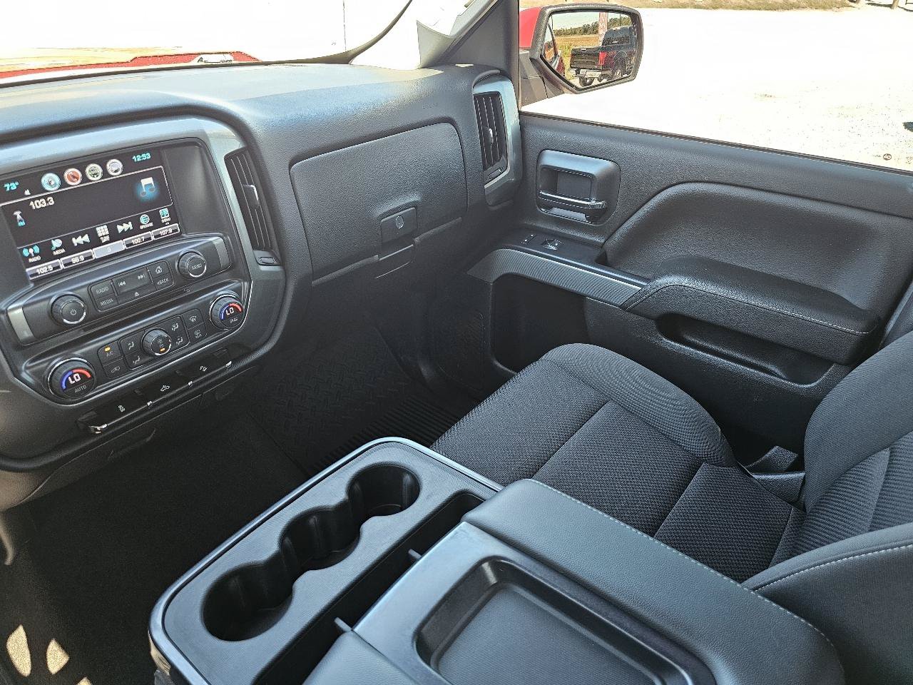 Used 2018 Chevrolet Silverado 1500 LT w/ Texas Edition AWD/4WD image 41