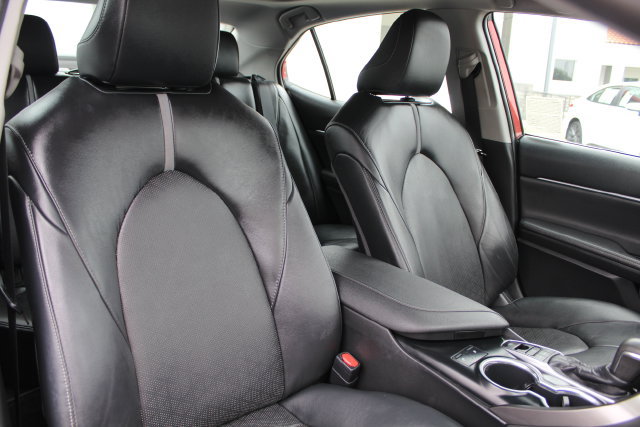 Used 2019 Toyota Camry XSE FWD image 22