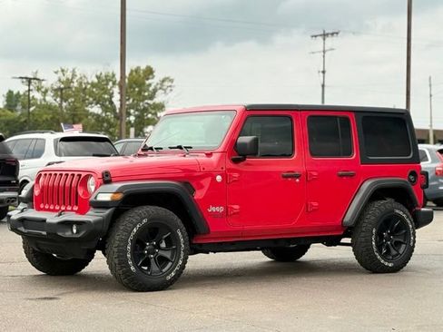Used 2018 Jeep Wrangler Unlimited Sport S AWD/4WD image 38