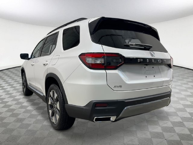 New 2026 Honda Pilot Touring image 4