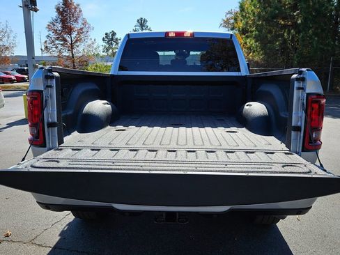 New 2026 RAM 2500 Big Horn AWD/4WD image 13