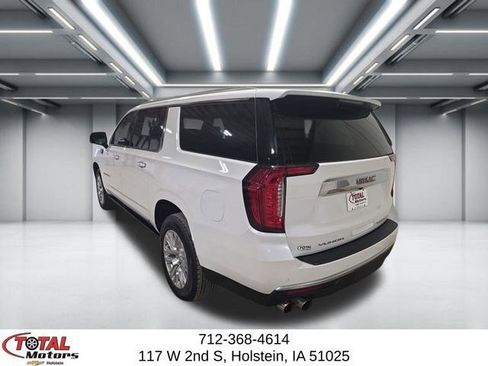 Used 2024 GMC Yukon XL Denali AWD/4WD image 6