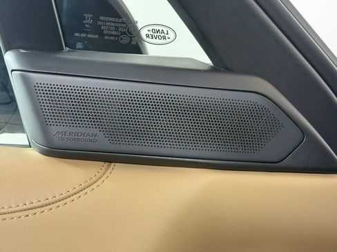 New 2026 Land Rover Range Rover SE image 27