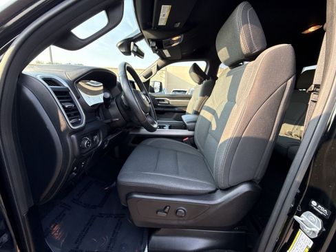 Used 2022 RAM 1500 Big Horn AWD/4WD image 13