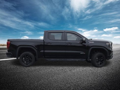 Used 2024 GMC Sierra 1500 AT4 w/ Technology Package image 23