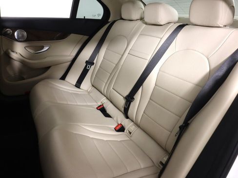 Used 2017 Mercedes-Benz C 300 4MATIC Sedan image 34