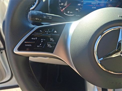 Used 2025 Mercedes-Benz GLA 250 image 19