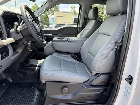 New 2025 Ford F450 XL w/ XL Chrome Package image 10