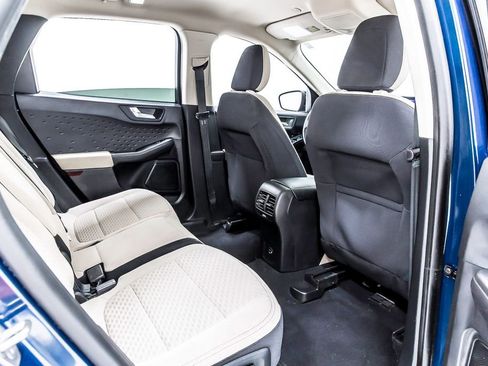 Used 2020 Ford Escape SE Sport image 33