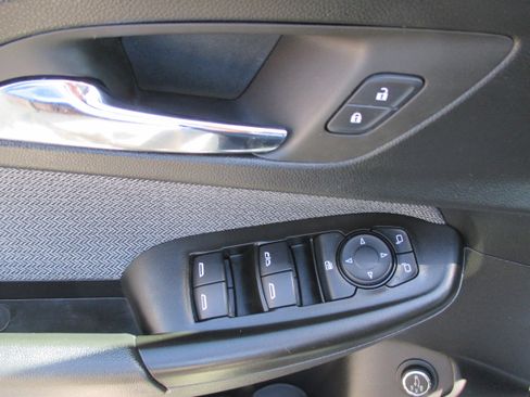Used 2022 Chevrolet TrailBlazer LT w/ Sun and Liftgate Package AWD/4WD image 13