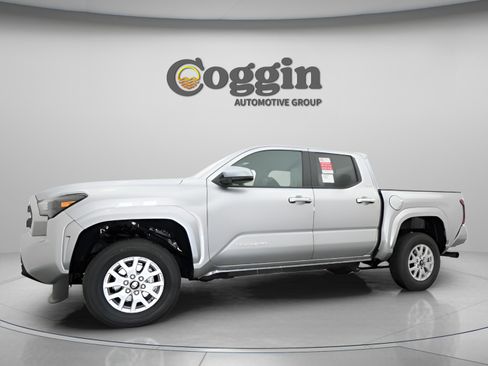 New 2026 Toyota Tacoma SR5 AWD/4WD image 4