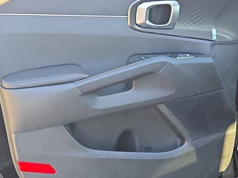 New 2026 Kia Sorento S w/ S Panoramic Sunroof Package FWD image 15