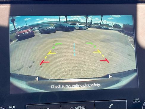 Used 2022 Nissan Frontier SV w/ Technology Package RWD image 13