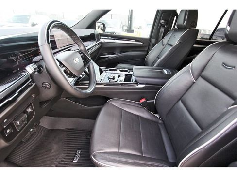 Used 2025 Cadillac Escalade Sport w/ LPO, Floor Liner Package RWD image 6