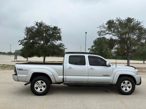 Used 2010 Toyota Tacoma PreRunner RWD image 58
