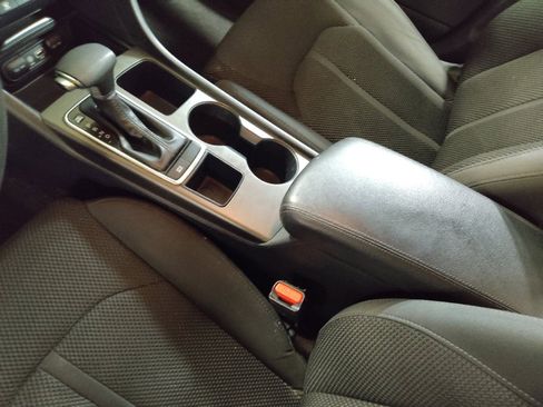 Used 2019 Kia Optima LX FWD image 26