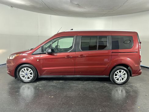 Used 2019 Ford Transit Connect XLT w/ Driver-Assist Package image 7