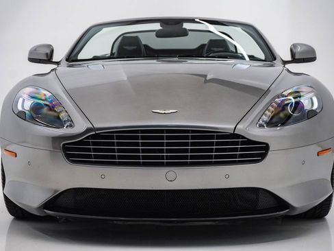 Used 2016 Aston Martin DB9 GT RWD image 5