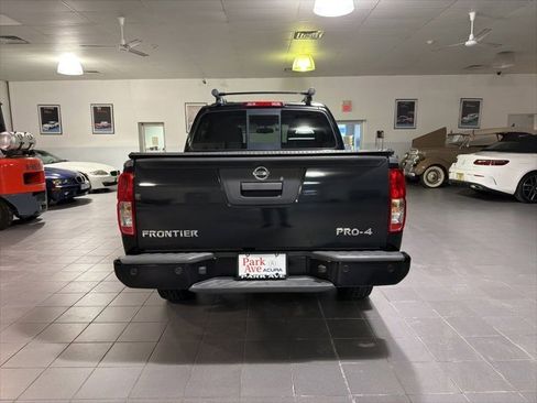 Used 2017 Nissan Frontier PRO-4X w/ Pro-4x Luxury Package image 7