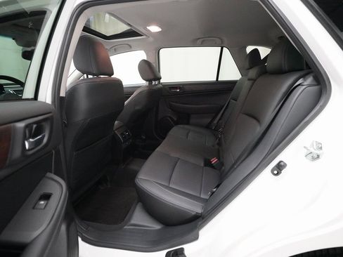 Used 2016 Subaru Outback 2.5i Limited image 15